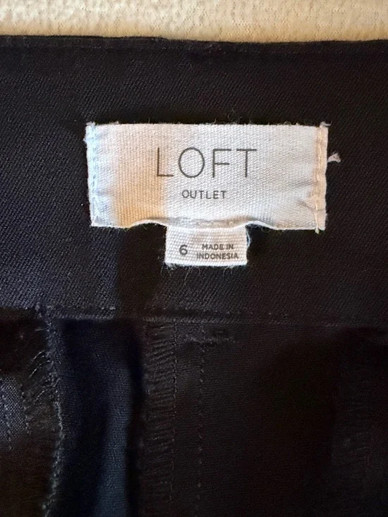 LOFT Black Slim Ponte Ankle Pants - Picture 3 of 7
